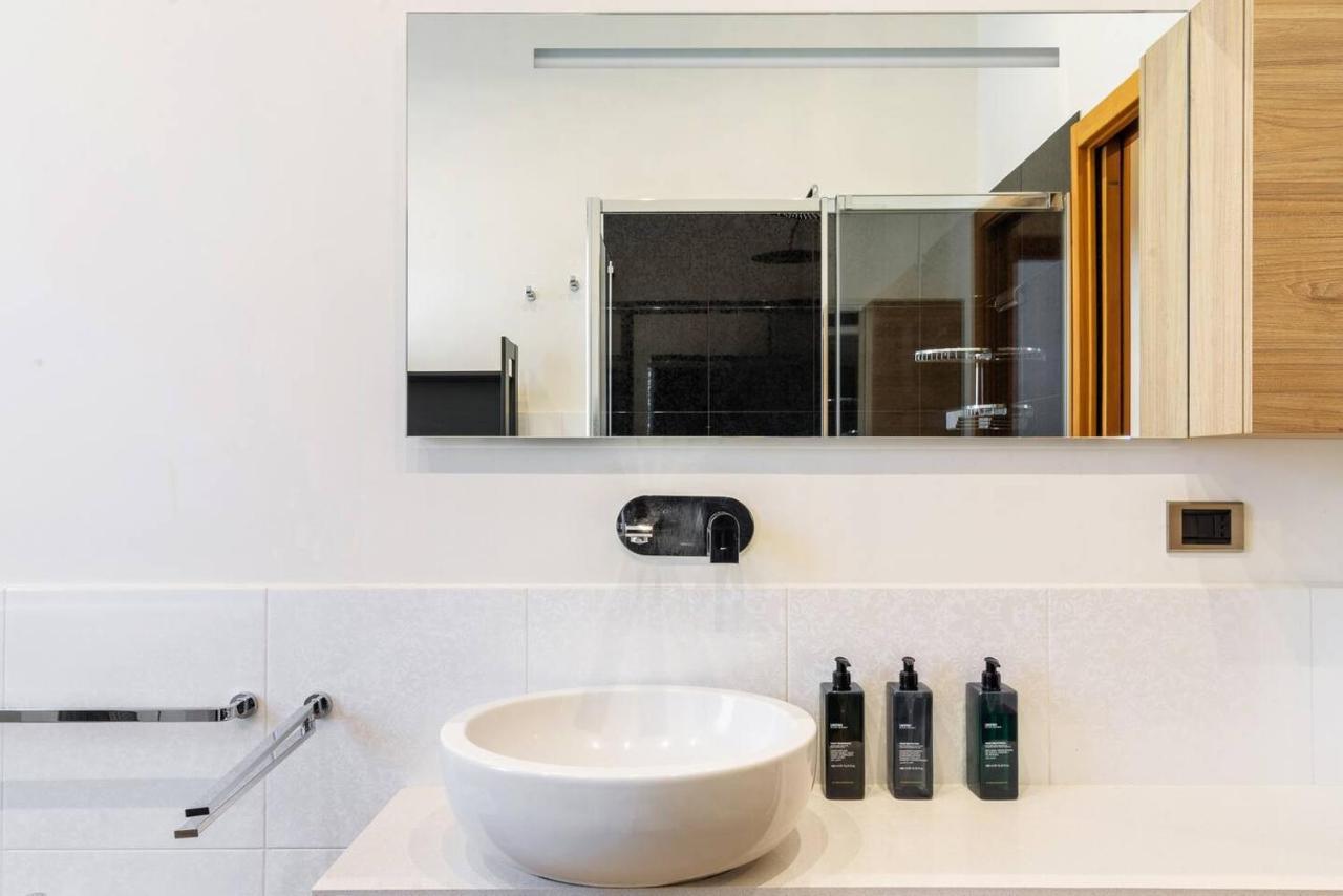 Colored And Spacious Flat Close To Navigli By Easylife Milano Exterior foto